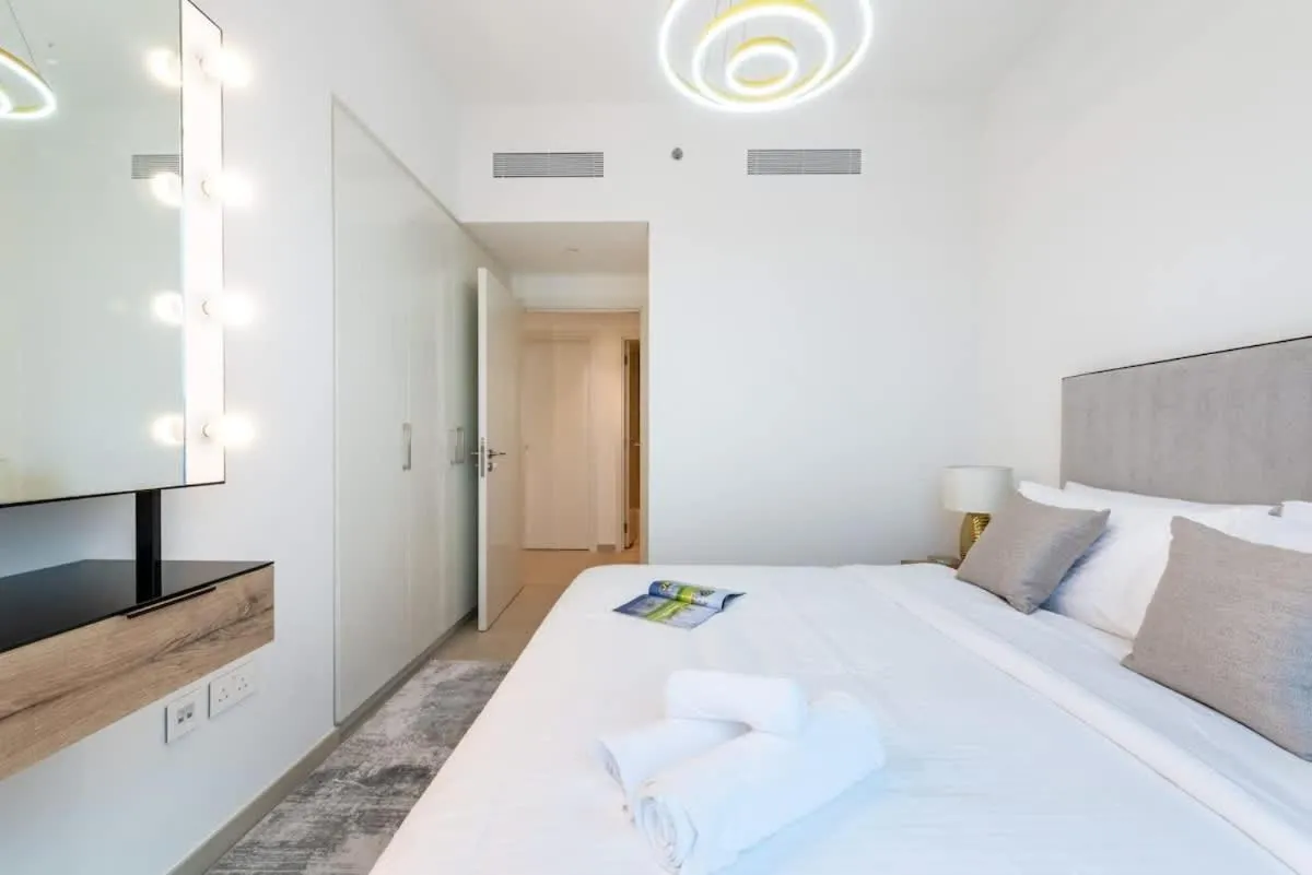 ⁨Ultimate Luxury 3BDR With Burj Khalifa view⁩ — صورة 11