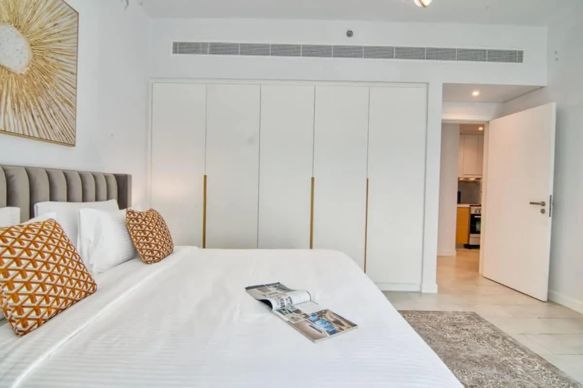 ⁨LA VIE 1BDR in JBR with Private Beach⁩ — صورة 13