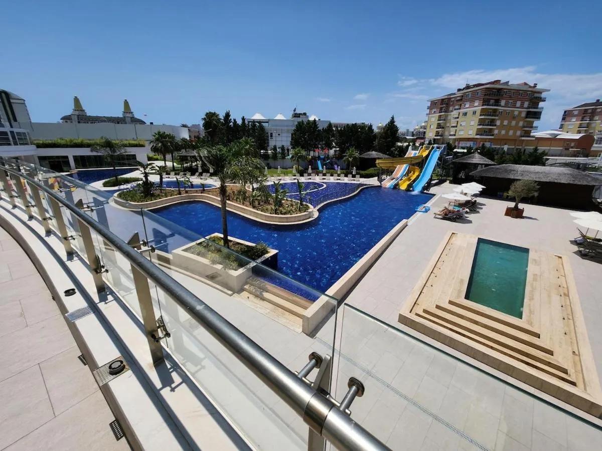 Antalya Sirius Town Residence - أنطاليا، تركيا