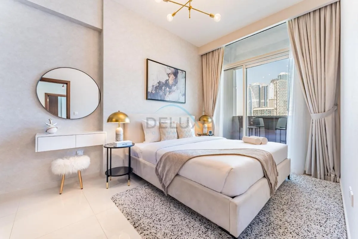High-Rise 2BR with Dubai Water Canal View, Quick Access to Downtown, Vera Tower, Business Bay by Deluxe Holiday Homes — صورة 3