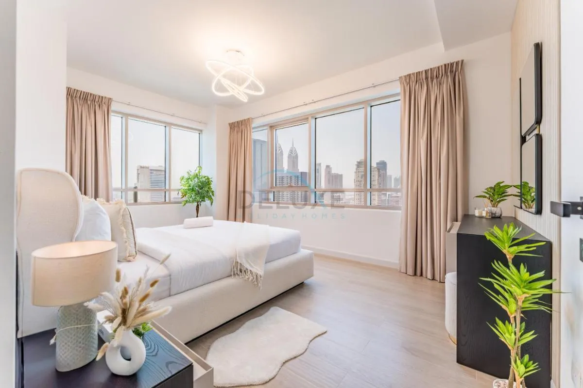Golf Course And Canal Views, Mins to Dubai Marina And Dubai Mall, Golf Towers T1 - The Greens by Deluxe Holiday Homes — صورة 4