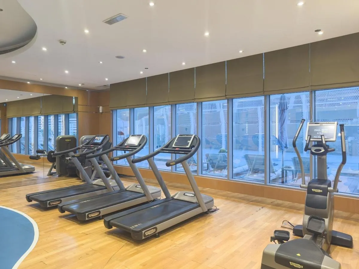 ⁨2min to Dubai Mall - Pool, Gym, Sauna - Full Burj View⁩ — صورة 18