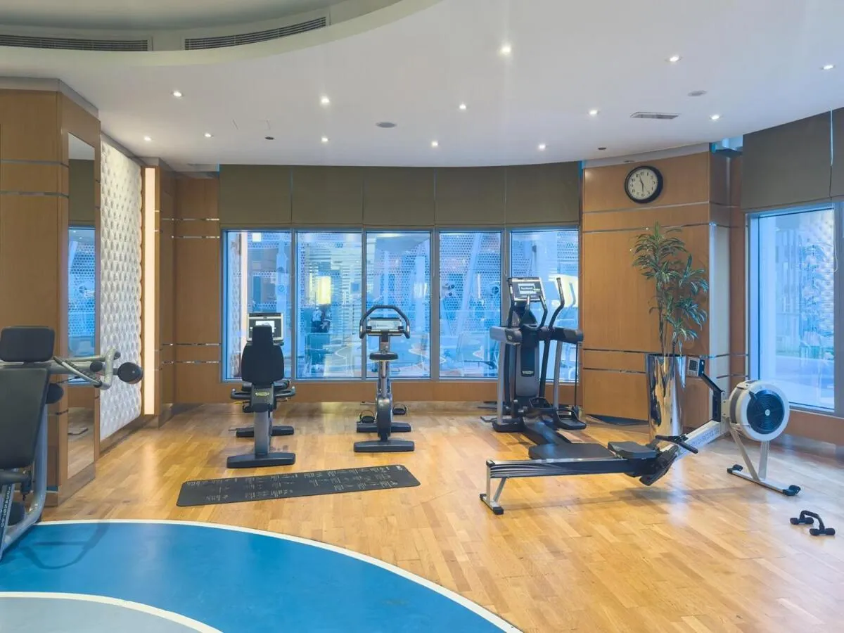 ⁨2min to Dubai Mall - Pool, Gym, Sauna - Full Burj View⁩ — صورة 35