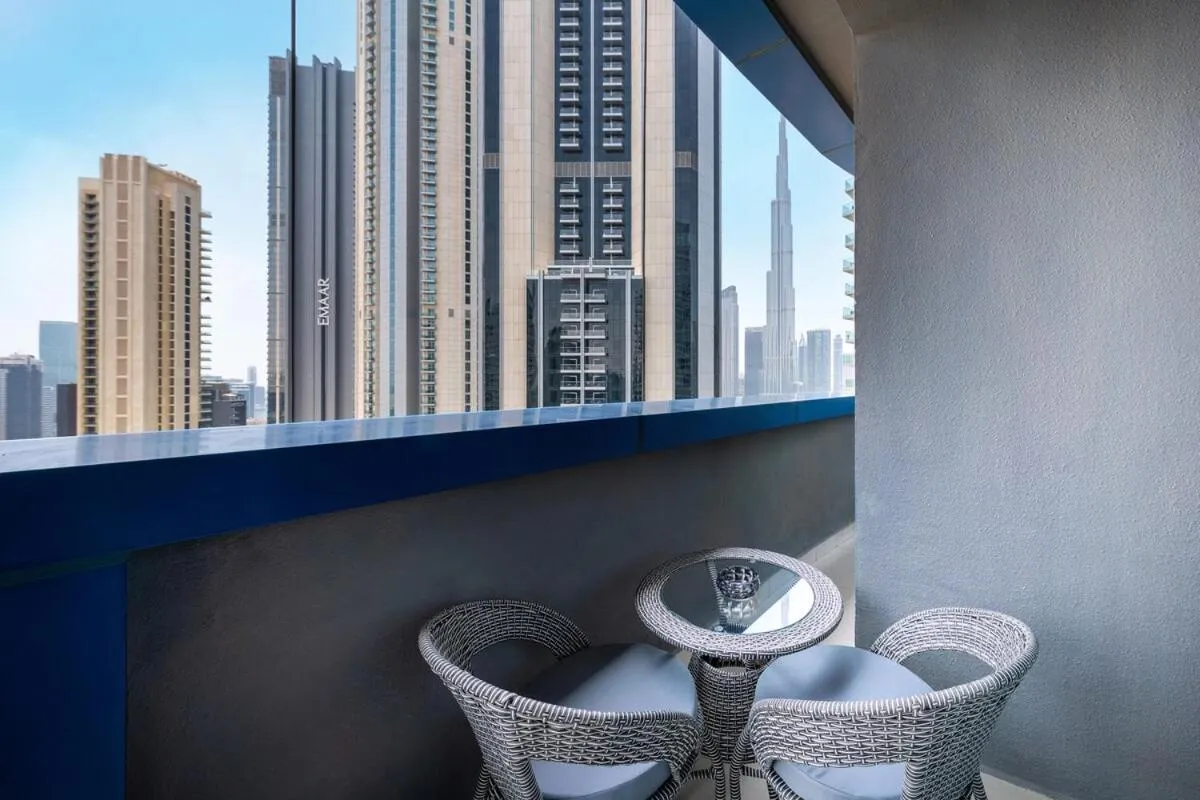 ⁨2min to Dubai Mall - Pool, Gym, Sauna - Full Burj View⁩ — صورة 43
