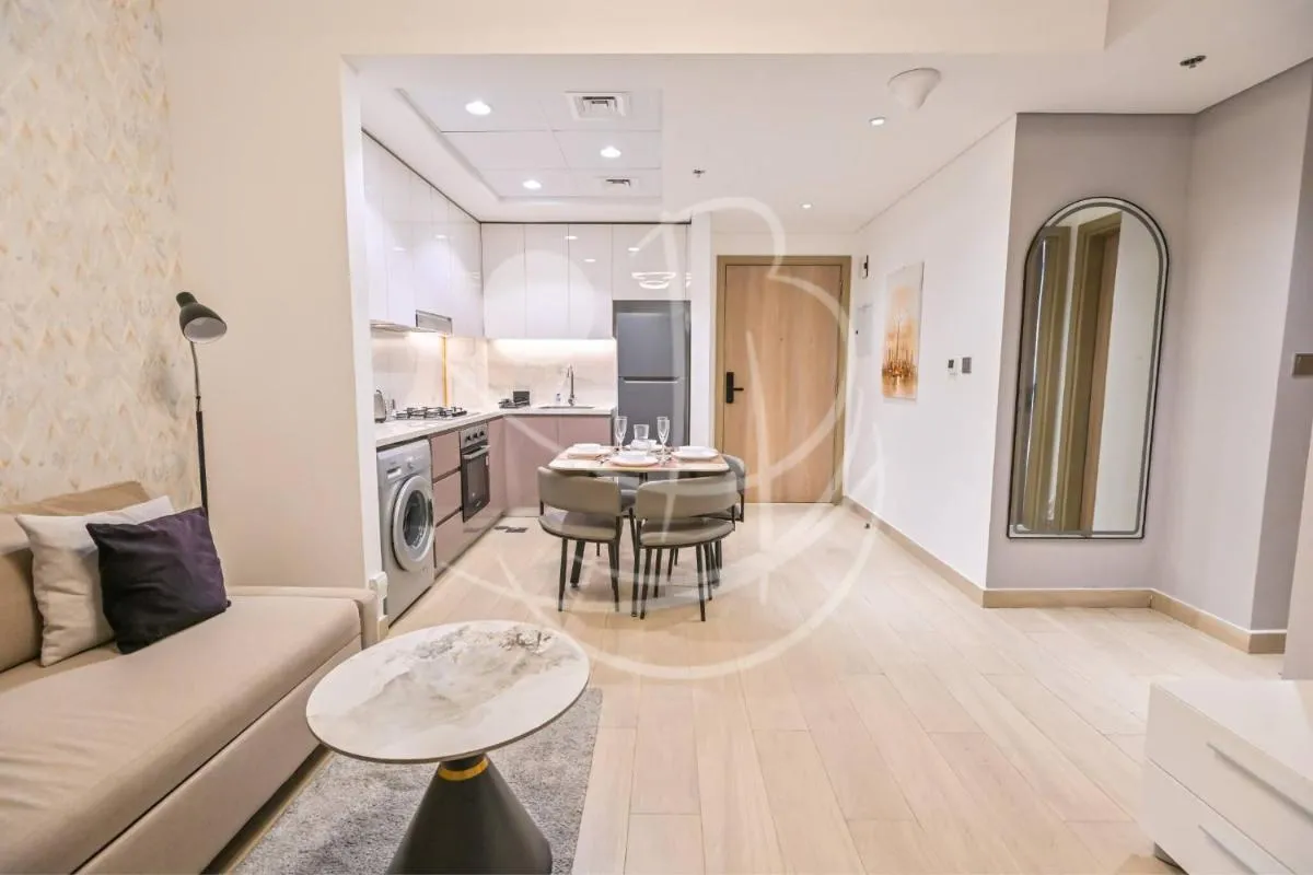 Modern Cozy 1BR Retreat Azizi Riviera Dubai — صورة 4