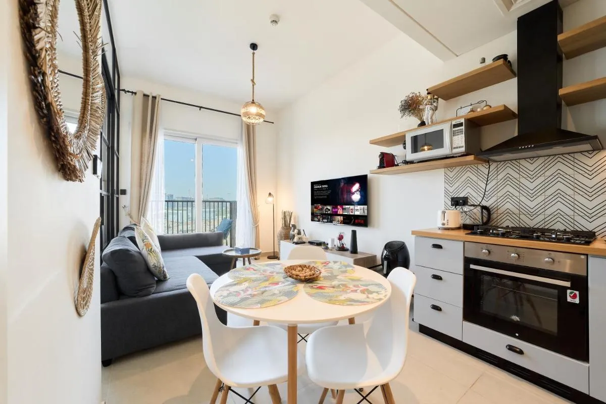Chic 1BR With Balcony in Collective 2 Dubai Hills — صورة 4