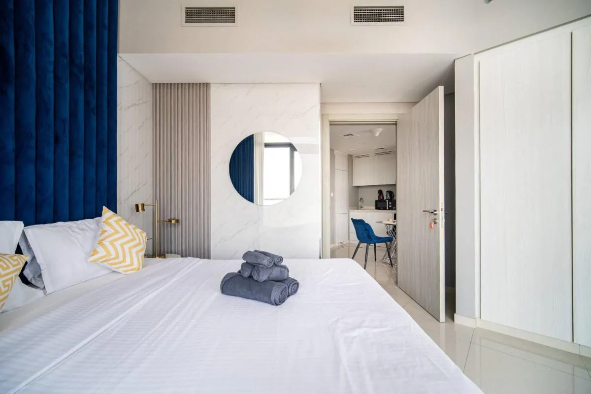 ⁨Elegant Escapes - Lavish 1B,Dubai Water Canal View⁩ — صورة 30