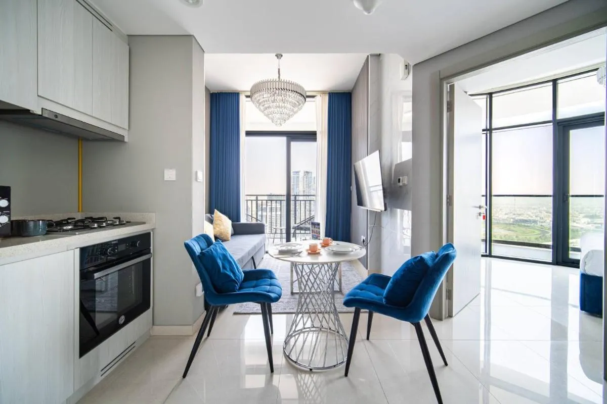 ⁨Elegant Escapes - Lavish 1B,Dubai Water Canal View⁩ — صورة 8
