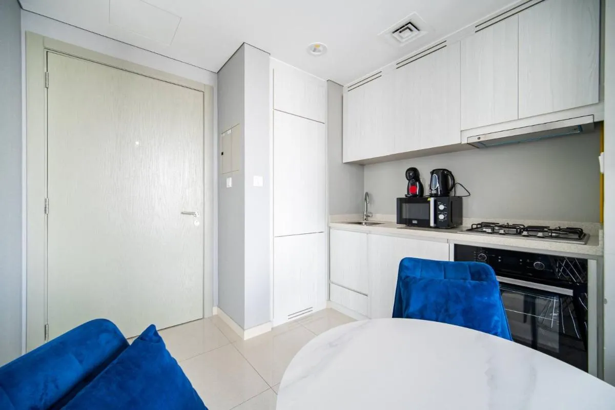 ⁨Elegant Escapes - Lavish 1B,Dubai Water Canal View⁩ — صورة 17
