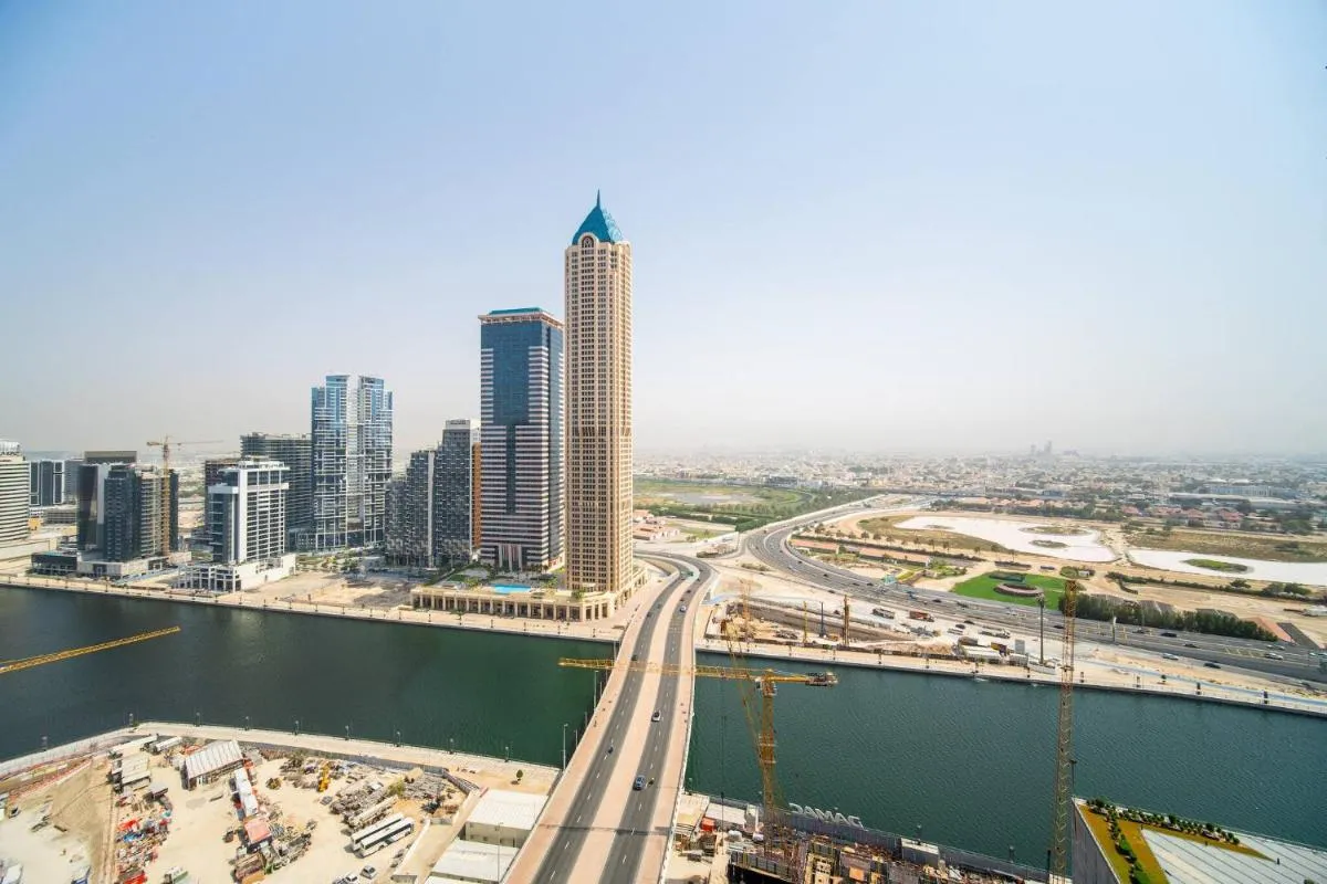 ⁨Elegant Escapes - Lavish 1B,Dubai Water Canal View⁩ — صورة 45