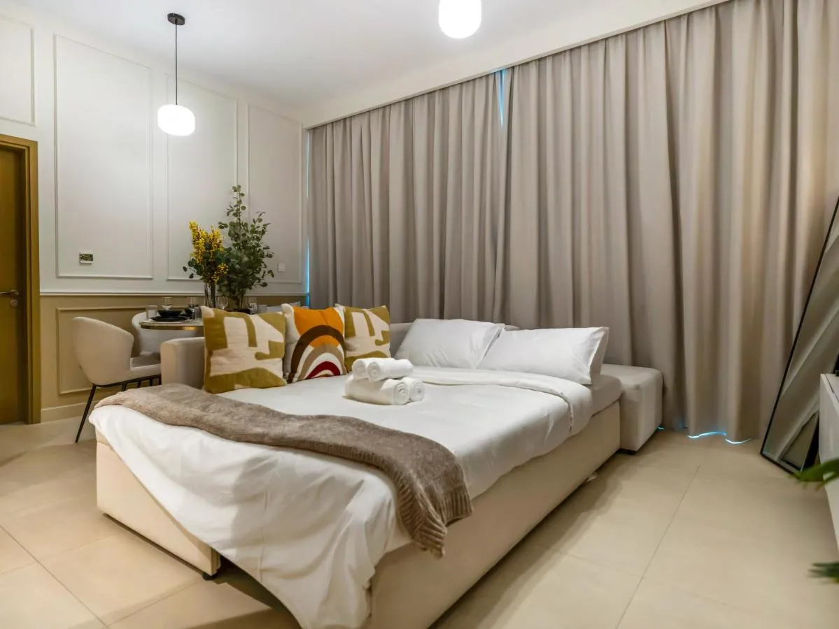 ⁨Chic 1BR in Downtown Dubai-Direct access to Dubai Mall⁩ — صورة 16