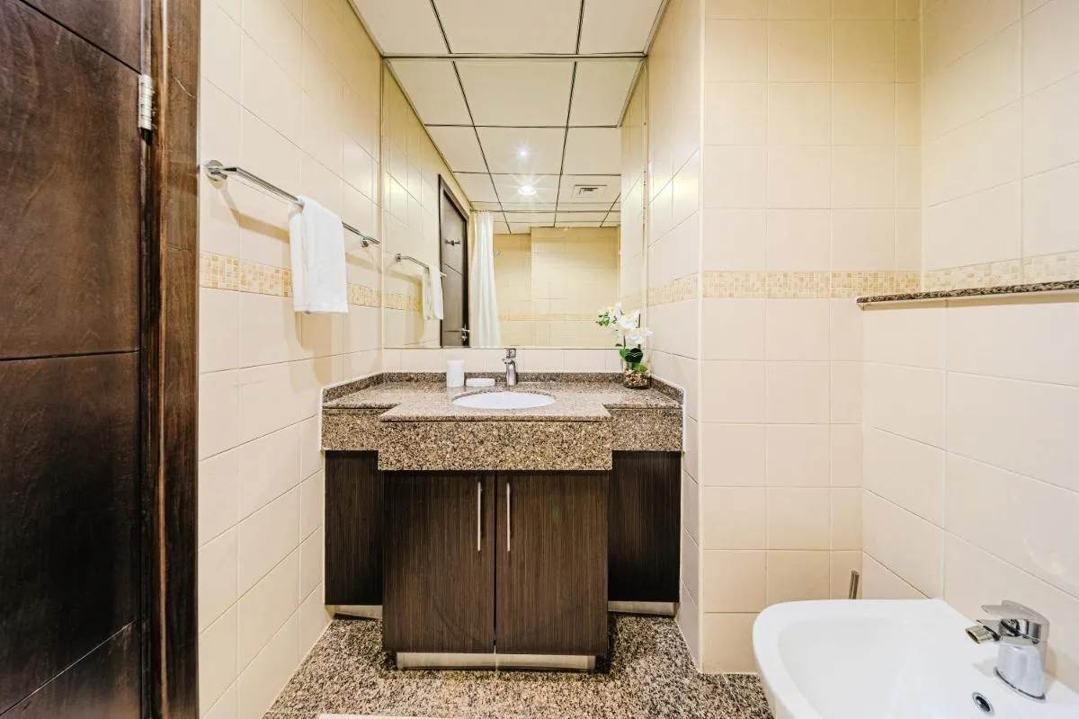 ⁨1BD Canal View for 4 in Bay Central, Dubai Marina⁩ — صورة 33