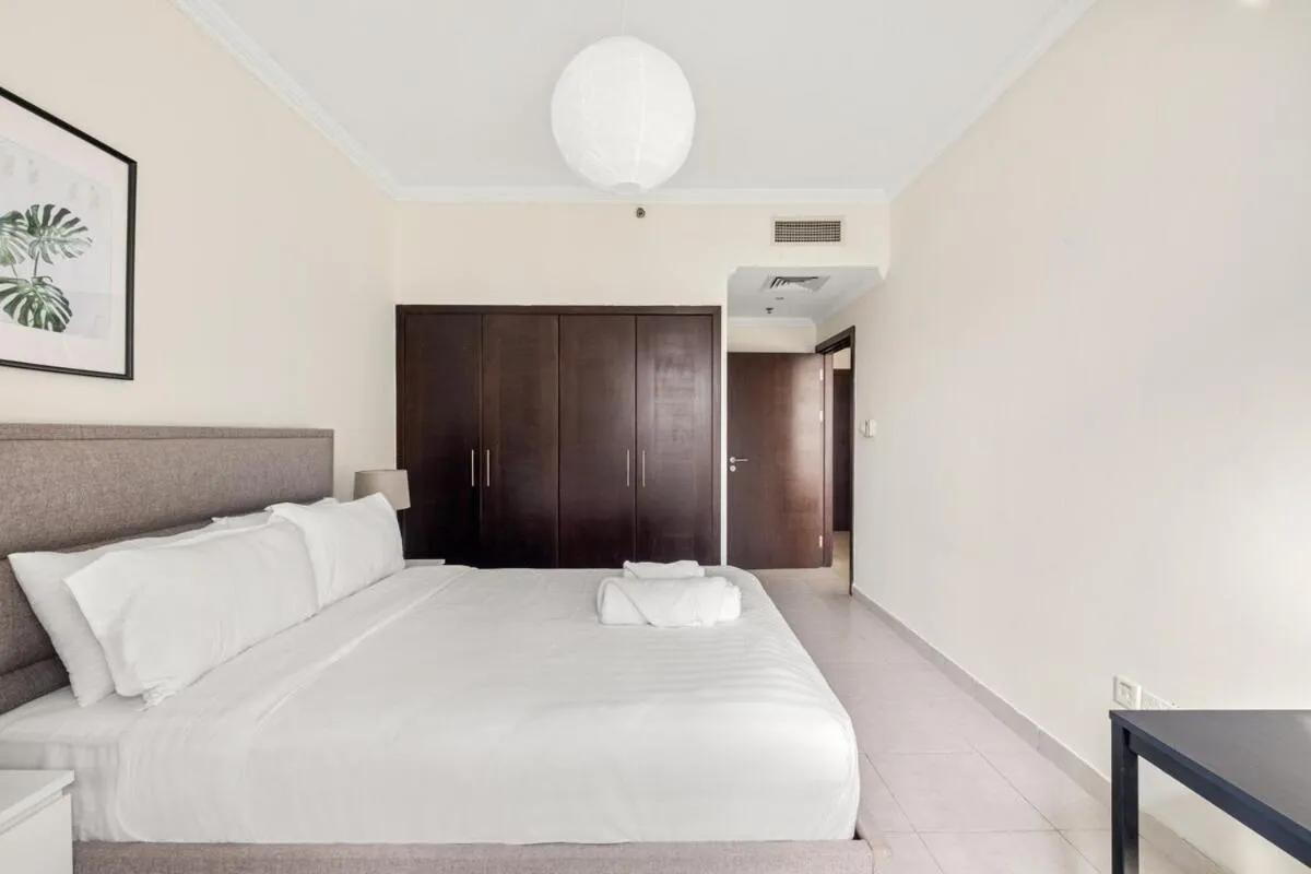 Elegant 1-Bedroom Apartment in Dubai Marina — صورة 4