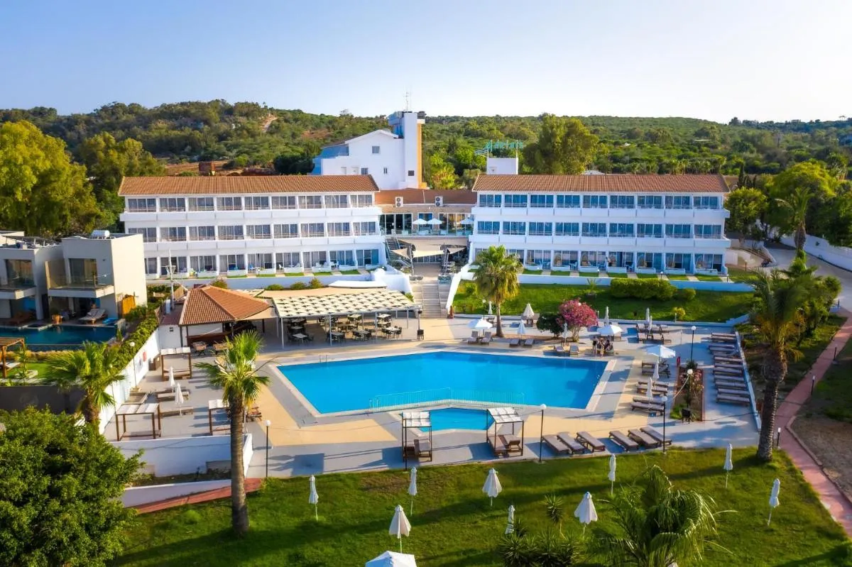 اديلايس باي هوتيل - Protaras، قبرص