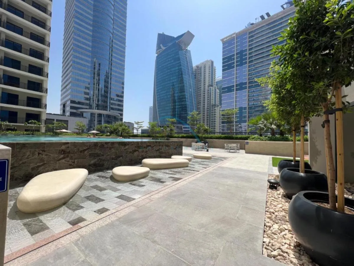 ⁨Facing the Dubai Water Canal 1BR, Minutes from Metro with Easy Downtown Access, Zada Tower, Business Bay by Deluxe Holiday Homes⁩ — صورة 22
