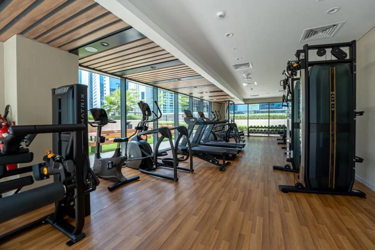 ⁨Facing the Dubai Water Canal 1BR, Minutes from Metro with Easy Downtown Access, Zada Tower, Business Bay by Deluxe Holiday Homes⁩ — صورة 18