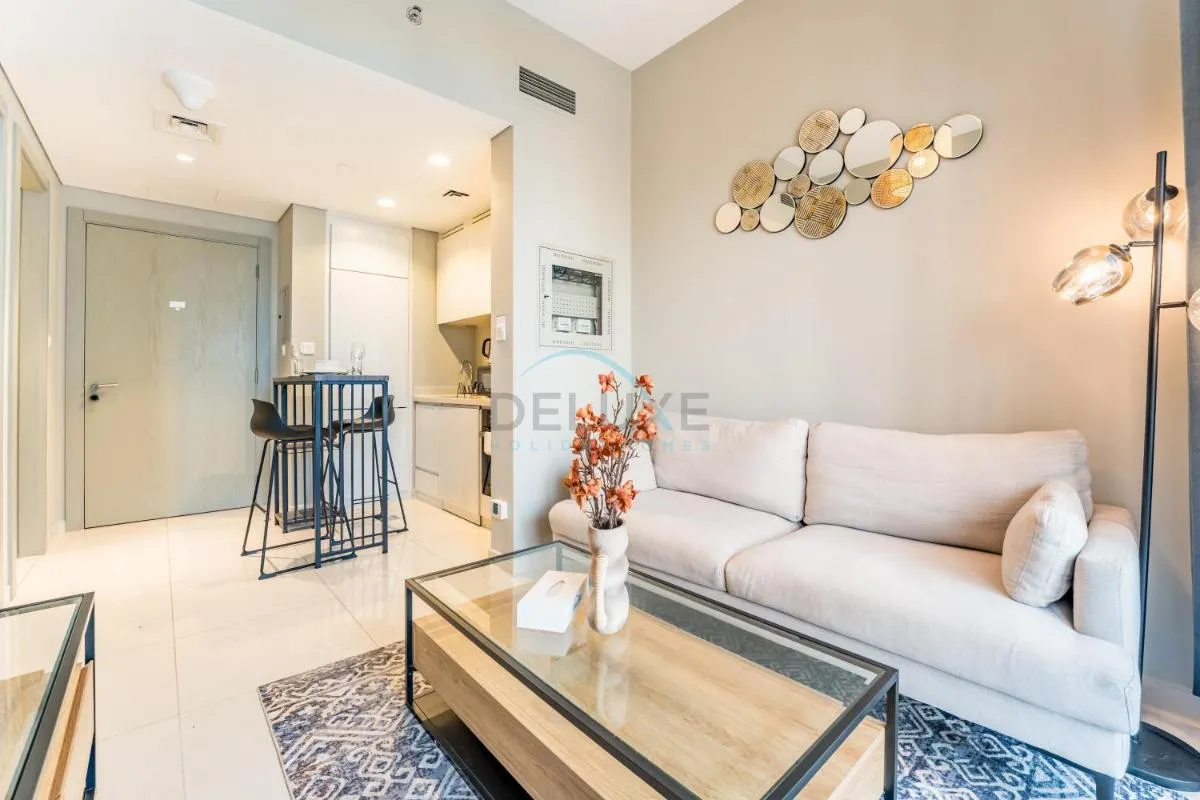 ⁨Facing the Dubai Water Canal 1BR, Minutes from Metro with Easy Downtown Access, Zada Tower, Business Bay by Deluxe Holiday Homes⁩ — صورة 8
