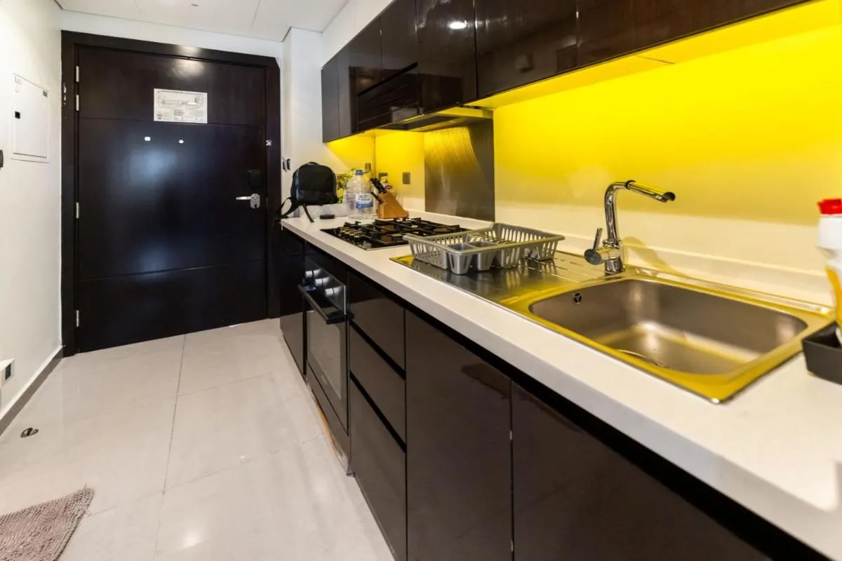 ⁨Downtown Dubai Studio Apartment - High floor⁩ — صورة 10