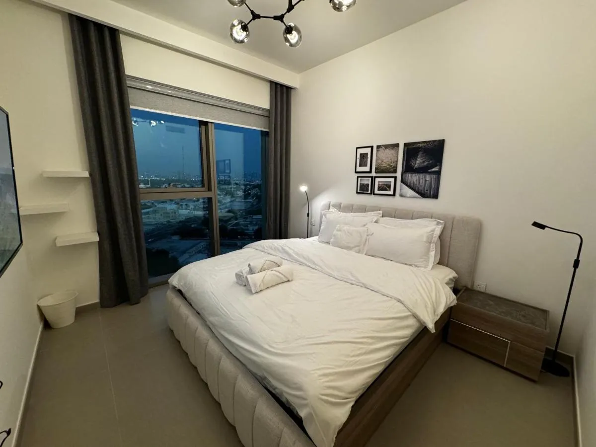 ⁨2min Walk to Dubai Mall - 2BR - Infinity Pool & Gym - Burj Khalifa⁩ — صورة 15