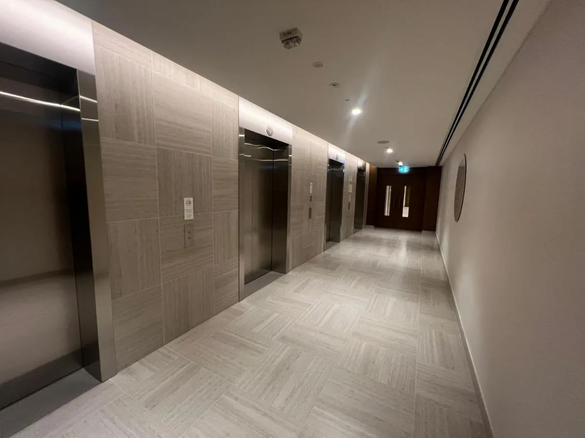 ⁨2min Walk to Dubai Mall - 2BR - Infinity Pool & Gym - Burj Khalifa⁩ — صورة 17