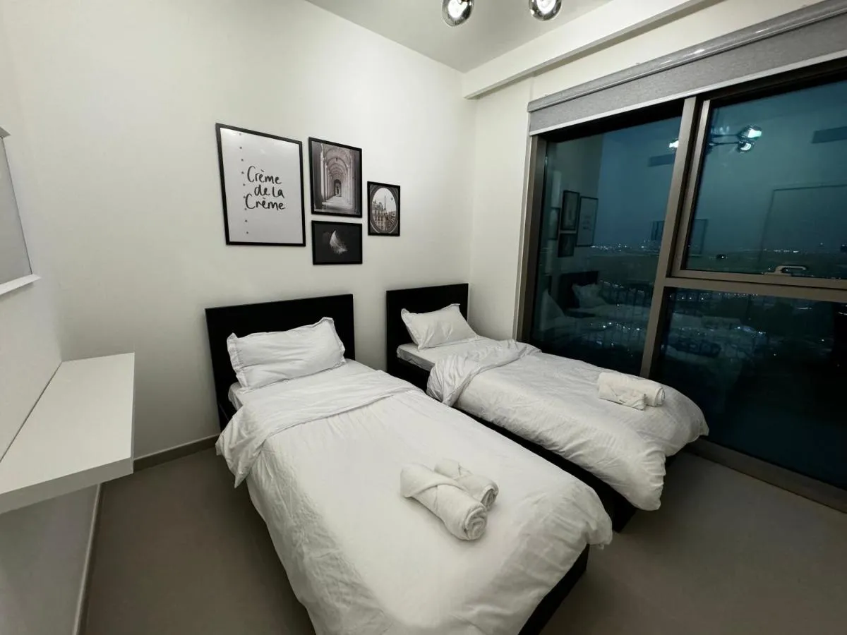 ⁨2min Walk to Dubai Mall - 2BR - Infinity Pool & Gym - Burj Khalifa⁩ — صورة 31