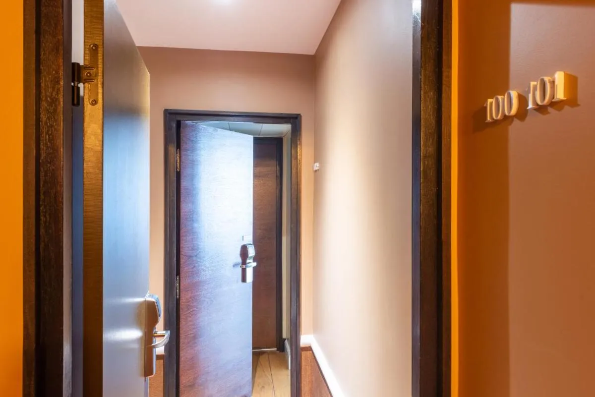 ل 123 إليسيس استوتل — صورة 2