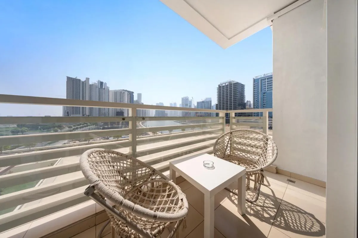 ⁨1Br Suit with Full Canal View - Down Town⁩ — صورة 6