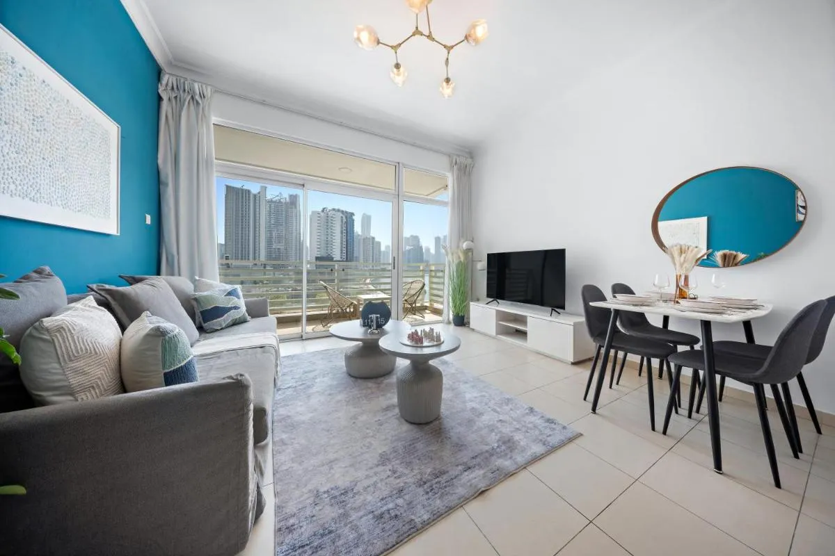 ⁨1Br Suit with Full Canal View - Down Town⁩ — صورة 11