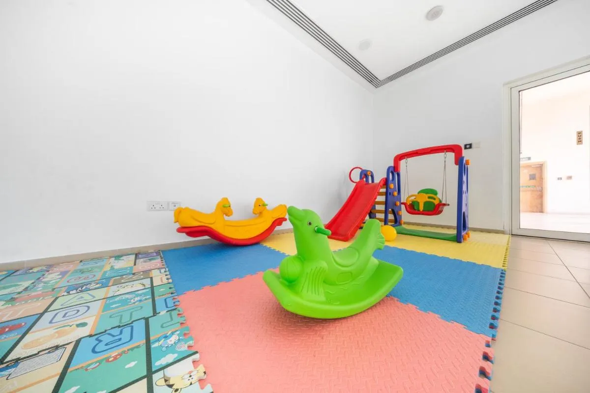 ⁨1Br Suit with Full Canal View - Down Town⁩ — صورة 17