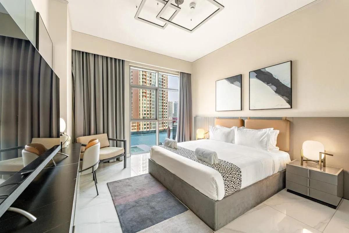 ⁨FIRST CLASS 2BR Pool View and near Dubai Mall⁩ — صورة 16
