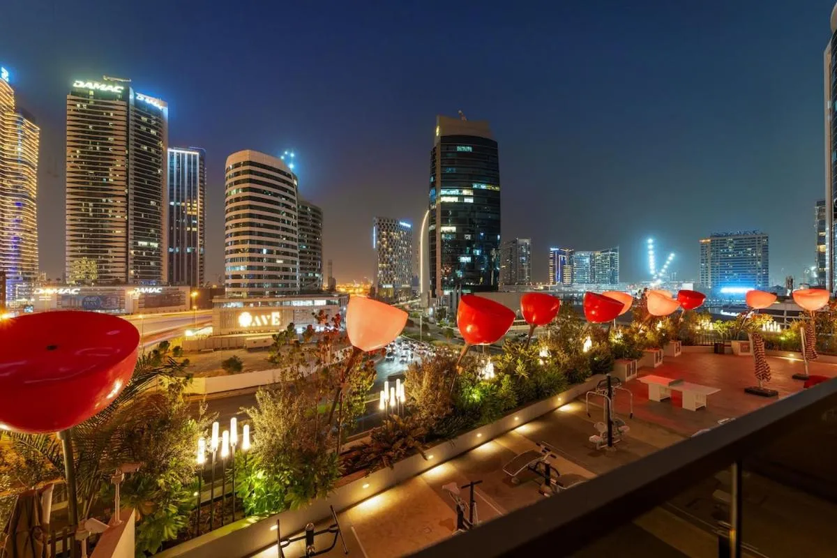 ⁨FIRST CLASS 2BR Pool View and near Dubai Mall⁩ — صورة 17