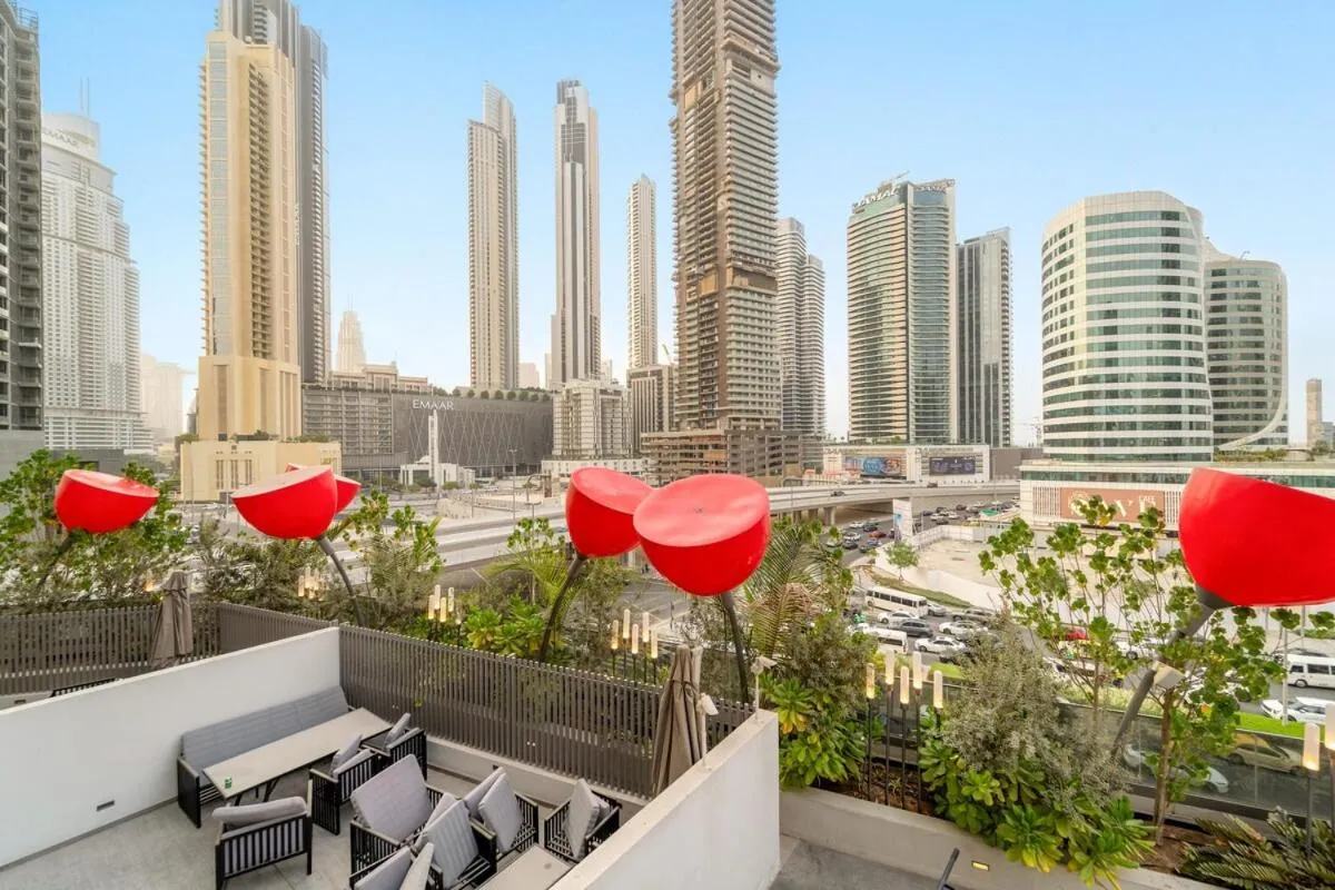 ⁨FIRST CLASS 2BR Pool View and near Dubai Mall⁩ — صورة 23