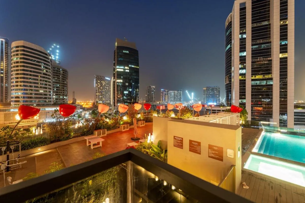 ⁨FIRST CLASS 2BR Pool View and near Dubai Mall⁩ — صورة 29