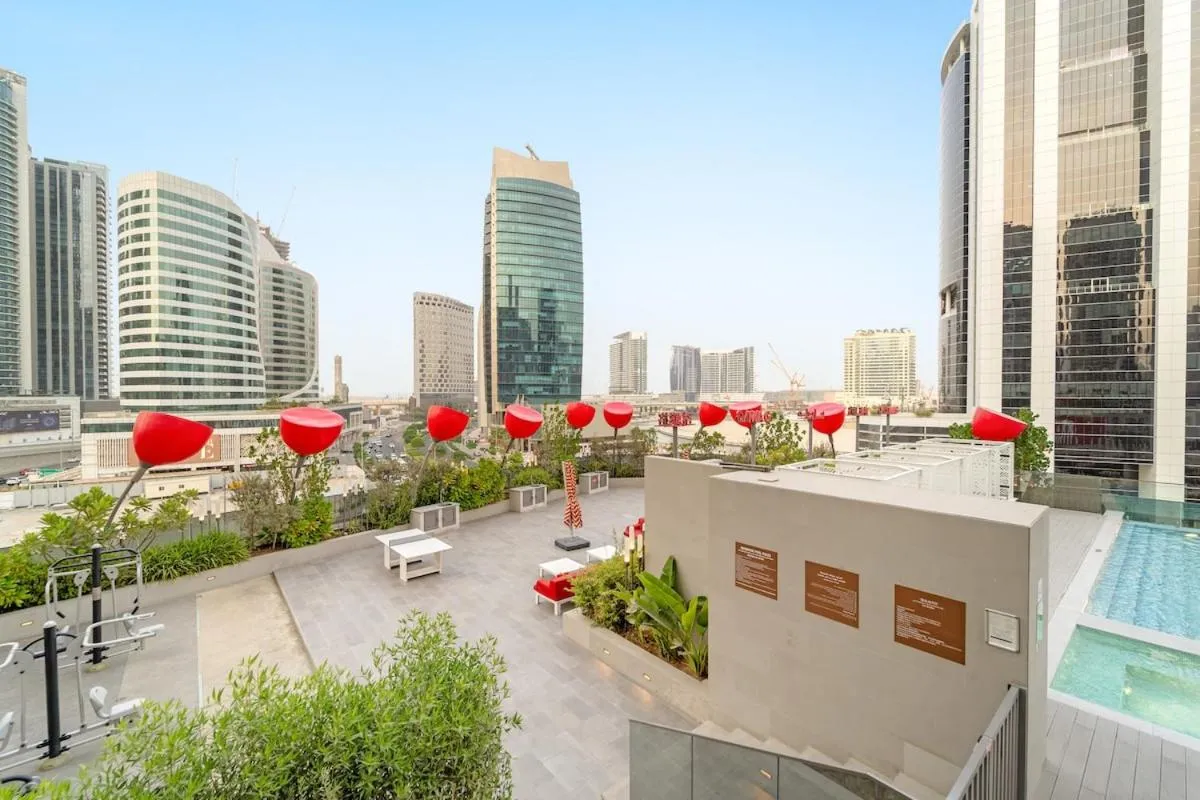 ⁨FIRST CLASS 2BR Pool View and near Dubai Mall⁩ — صورة 30