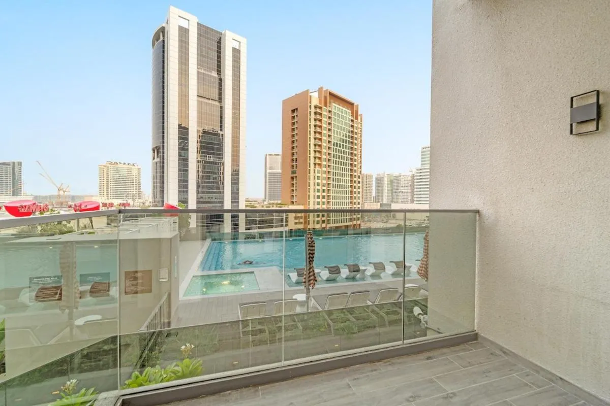 ⁨FIRST CLASS 2BR Pool View and near Dubai Mall⁩ — صورة 32