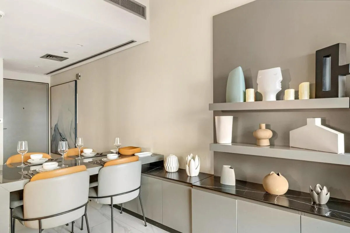 ⁨FIRST CLASS 2BR Pool View and near Dubai Mall⁩ — صورة 33