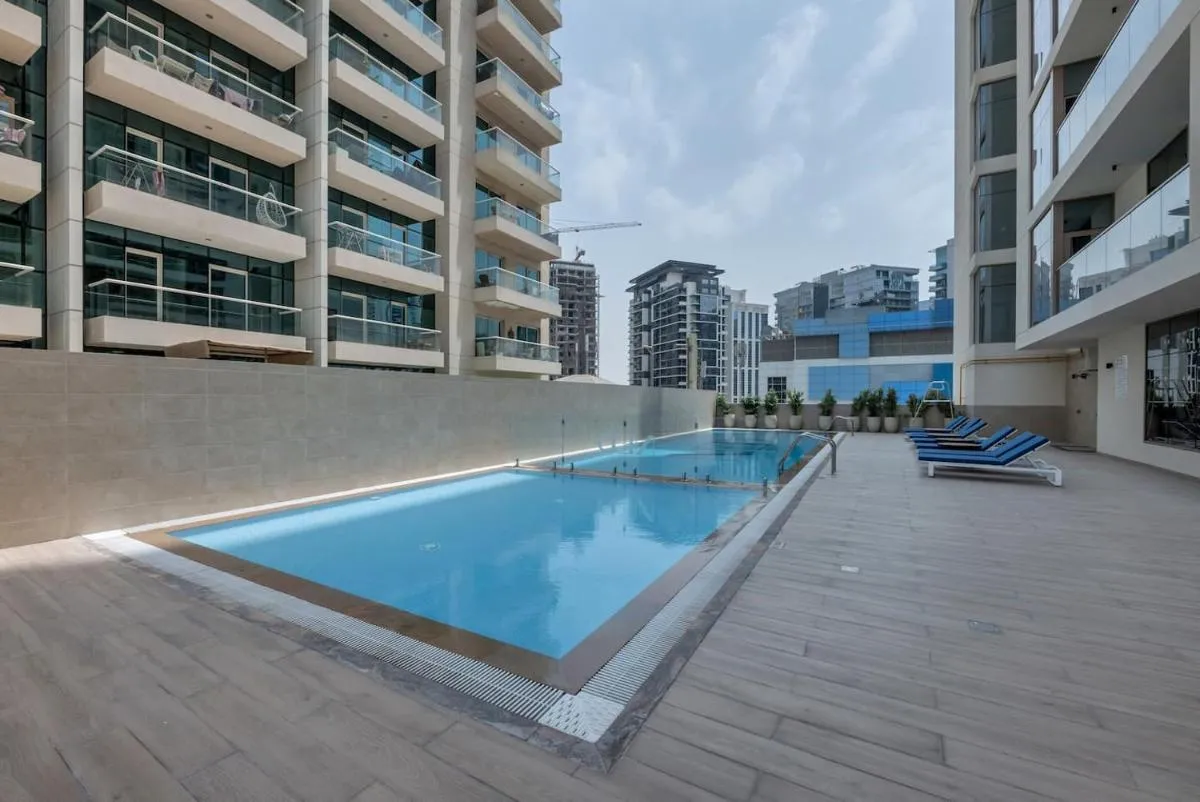 Canal View, Partial Burj Khalifa View, Brand New — صورة 4