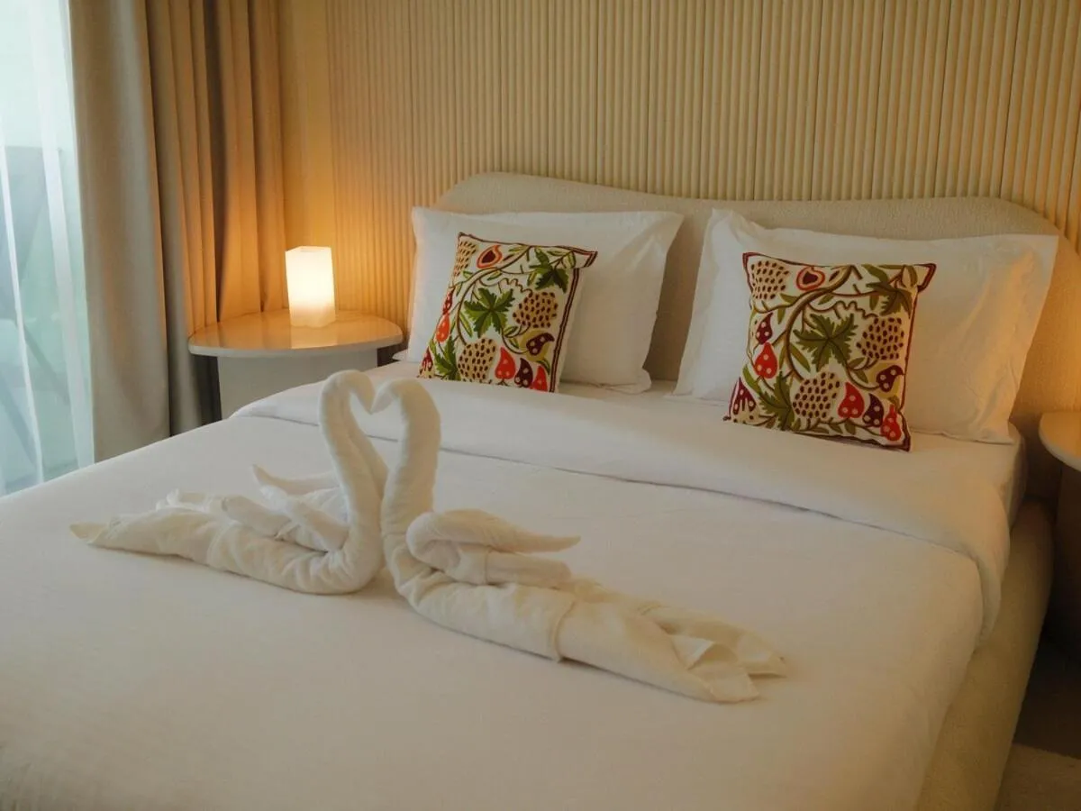 ⁨Burj Khalifa View Luxe 2BR x Connected to Dubai Mall⁩ — صورة 3