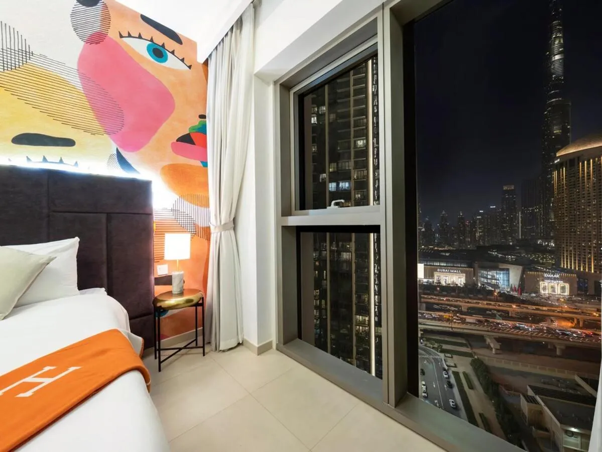 ⁨Stunning 2BR Dubai Mall Pool Gym Burj Khalifa⁩ — صورة 43