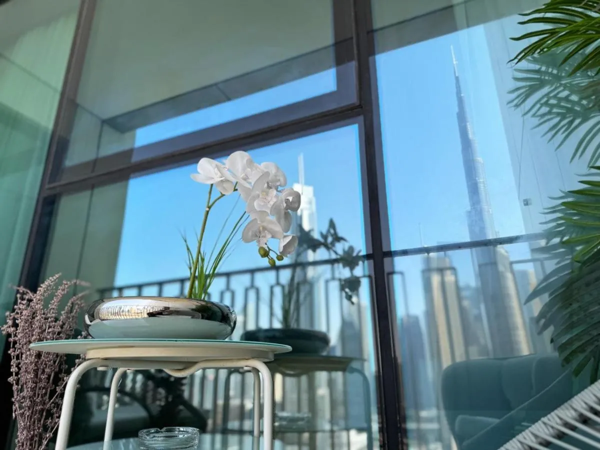 ⁨Stunning 2BR Dubai Mall Pool Gym Burj Khalifa⁩ — صورة 33