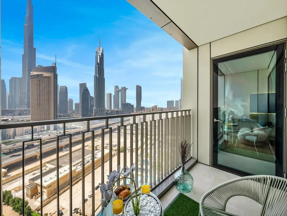 ⁨Stunning 2BR Dubai Mall Pool Gym Burj Khalifa⁩ — صورة 32