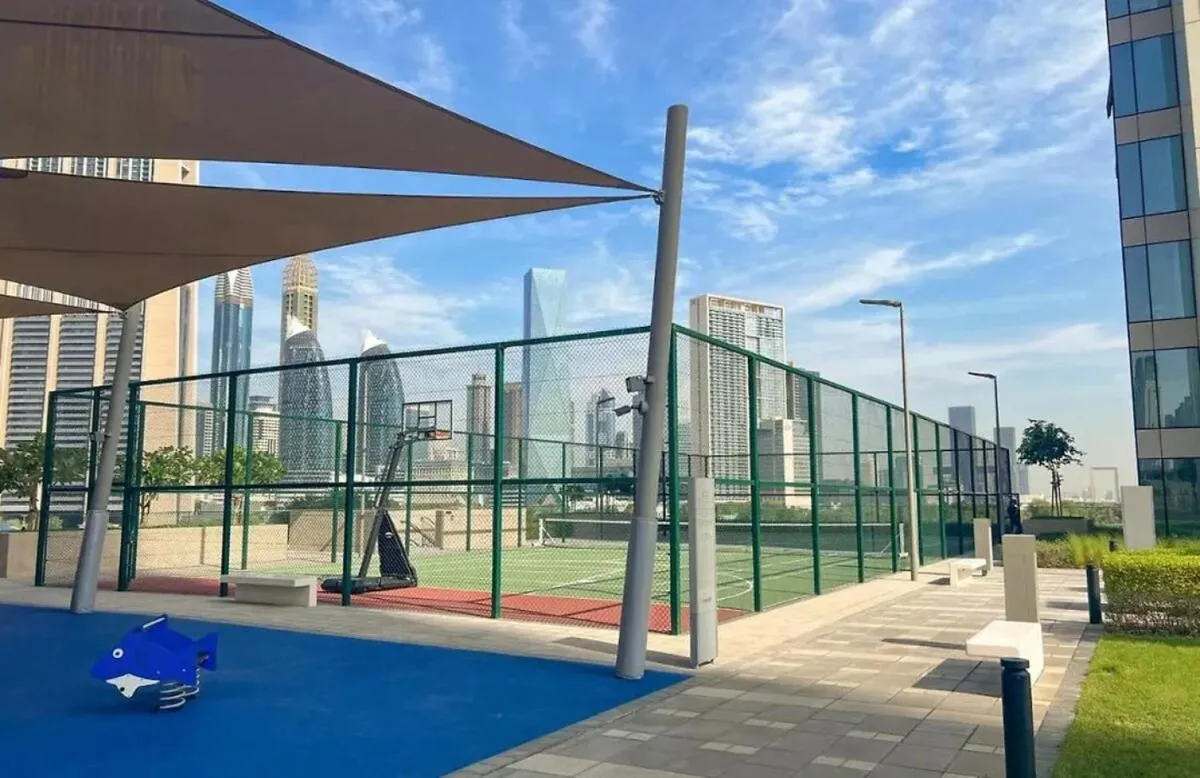 ⁨Stunning 2BR Dubai Mall Pool Gym Burj Khalifa⁩ — صورة 5