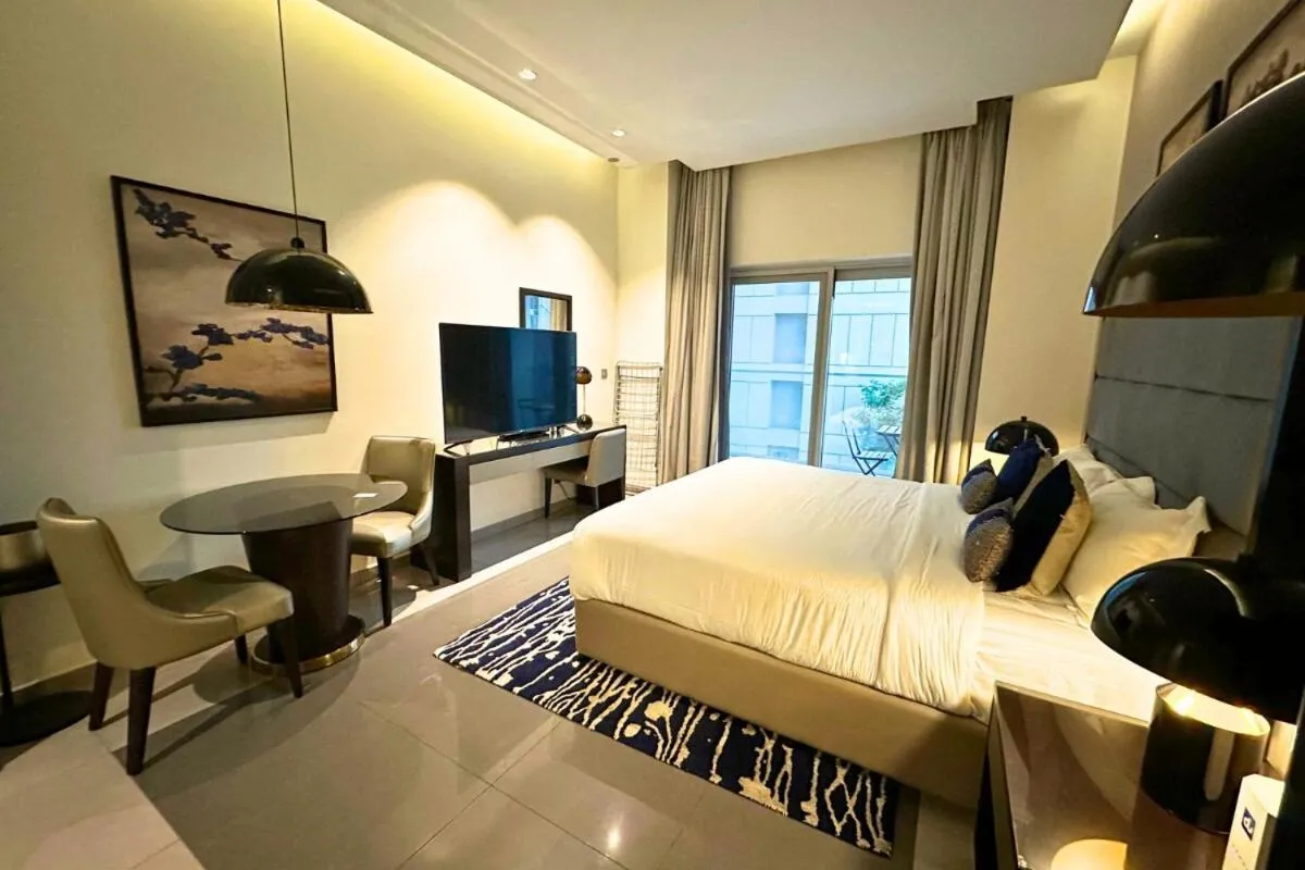 Stunning Burj Views Studio Mins to Dubai Mall 603 — صورة 4