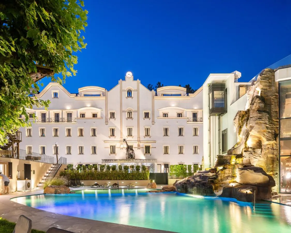 غراند هوتل - كيب تاون، جنوب أفريقيا