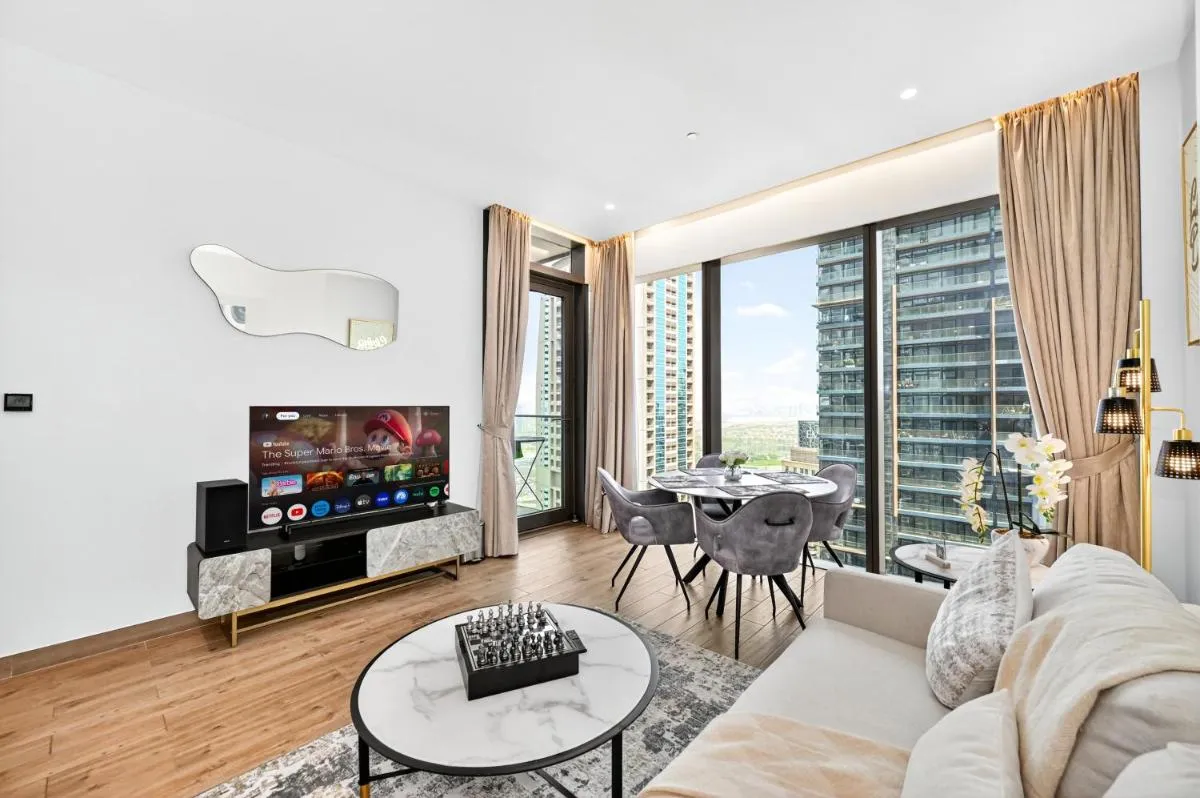Luxury 1 Bedroom Apartment in Dubai Marina 5 Star
