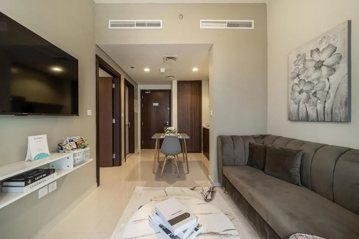 ⁨Airstay - Cozy 1BR - Canal View - Business Bay - Monthly Offer Available⁩ — صورة 2