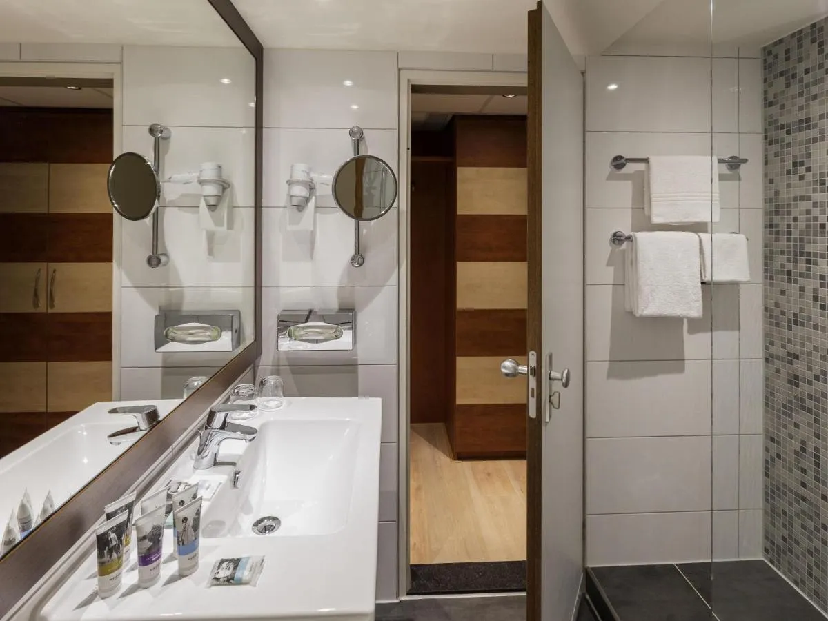 مركور امستردام ويست — صورة 4