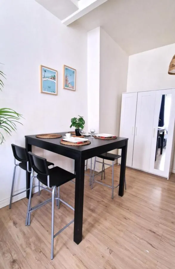 ⁨ليس اوغوستينس⁩ — صورة 11