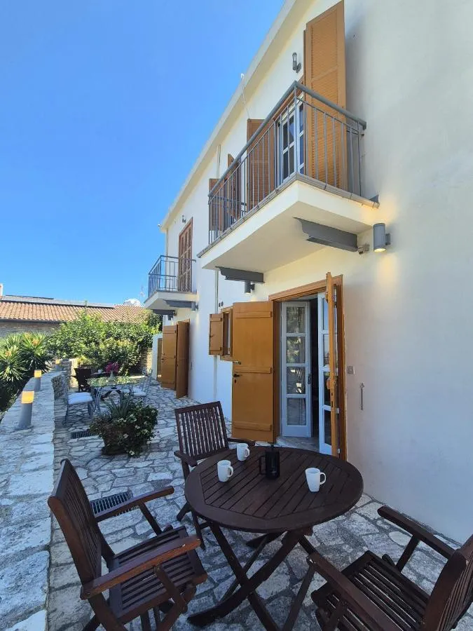 اونت ماريا'س - Pano Lefkara، قبرص