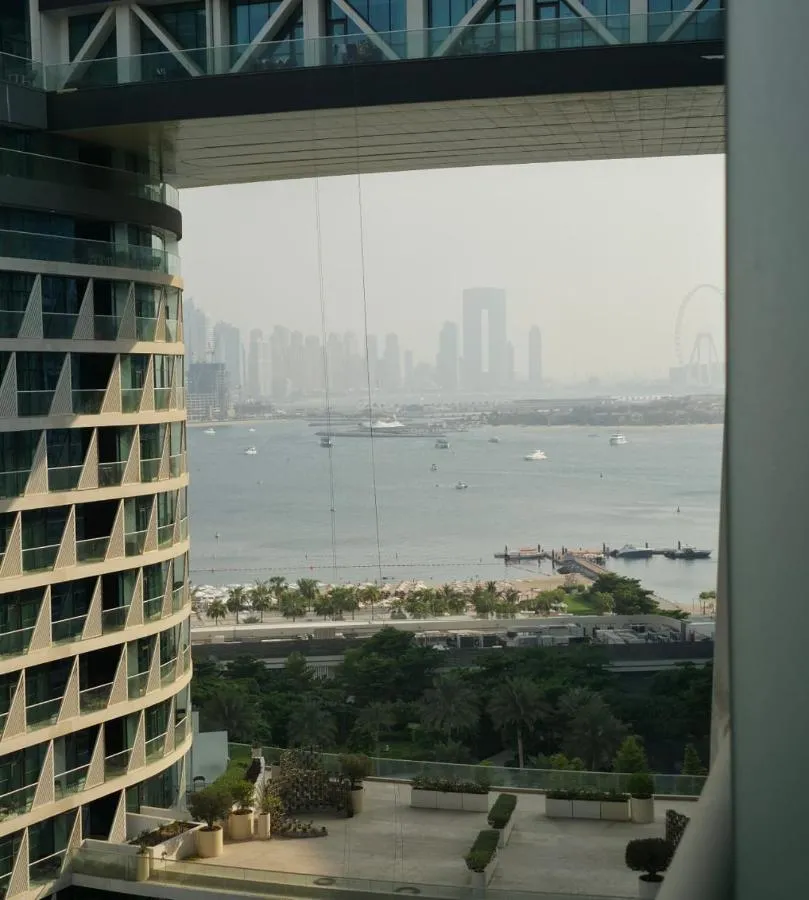 Spacious 1 bed with seaview in Seven Palm - Palm Jumeirah - IQPRO Holidays — صورة 2